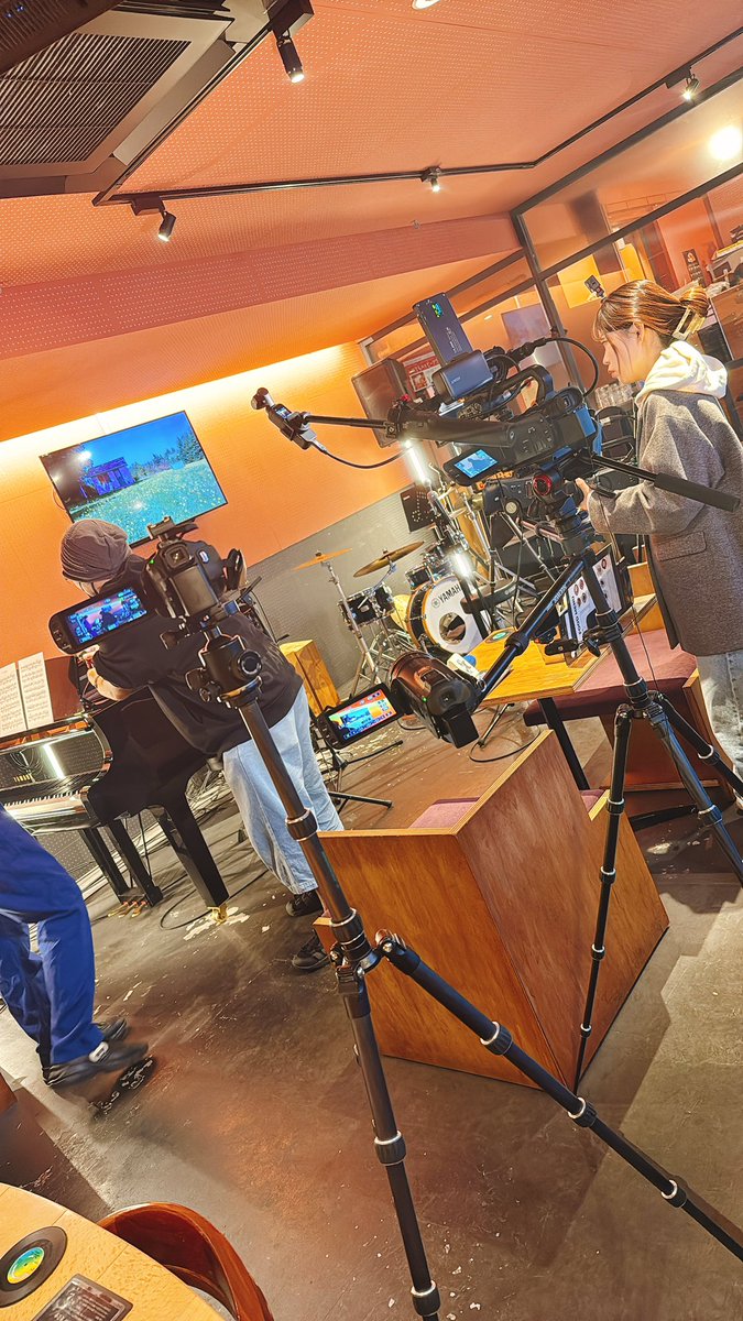 ◣◥◣📺メディア情報📺◥◣◥

／
📣季ららYokohamaとIRabBitsがテレビ神奈川に出演！
＼

季ららのライブラウンジ、生バンドカラオケ、クレープ食べ放題、サウナ、全てを体験してもらった上で、IRabBitsの歌もうたっております。
ぜひご覧ください♬

📍猫のひたいほどワイド｜テレビ神奈川