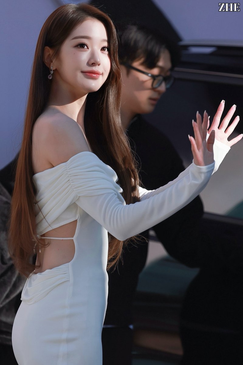 25.12.08

#아이브 #IVE #장원영 #JANGWONYOUNG #원영 #WONYOUNG #ウォニョン