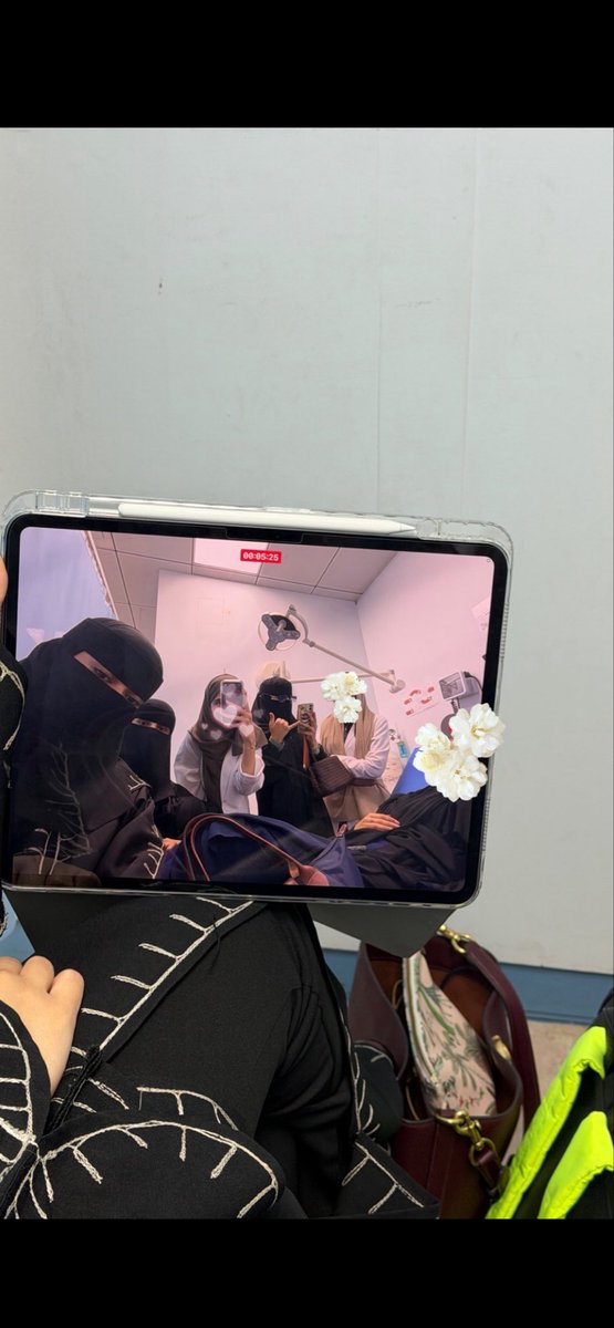 8uidll's tweet image. كل الاعراض اللي درسناها هبدناها عليها 👋🏻