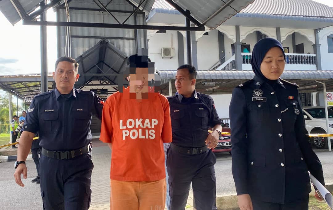 bernamadotcom's tweet photo. Lelaki ugut jiran warga emas guna senjata api direman seminggu
https://t.co/nGIHcQUSlF
#BernamaNews #ugut https://t.co/0vxZHfdWnh