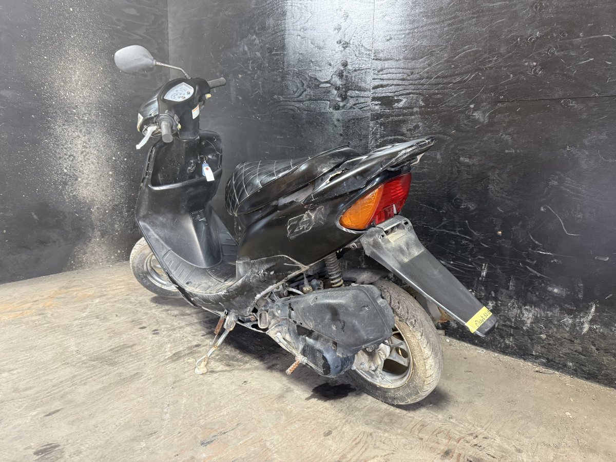 オートショップable 02102004LD ホンダ ライブディオZX仕様 シルバー