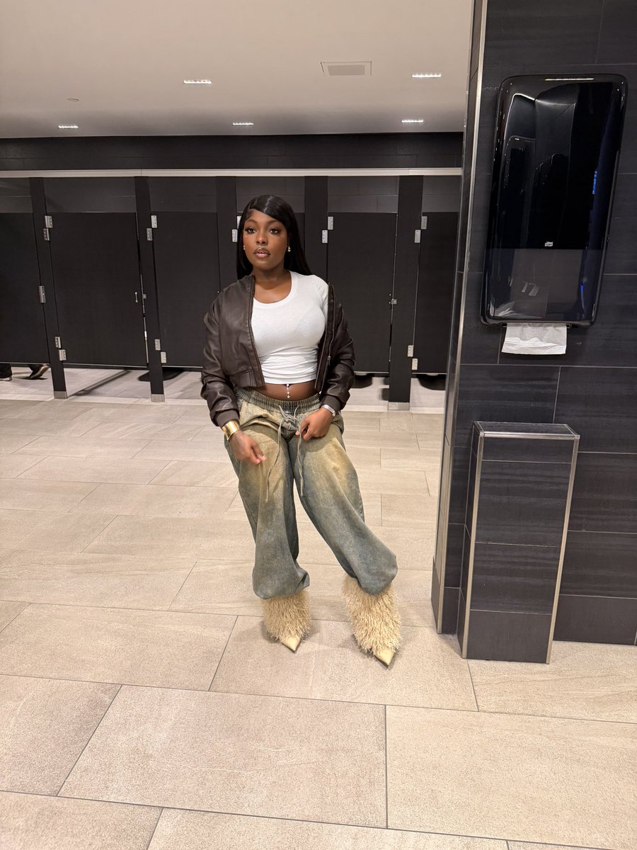 _manimar's tweet image. 🥱