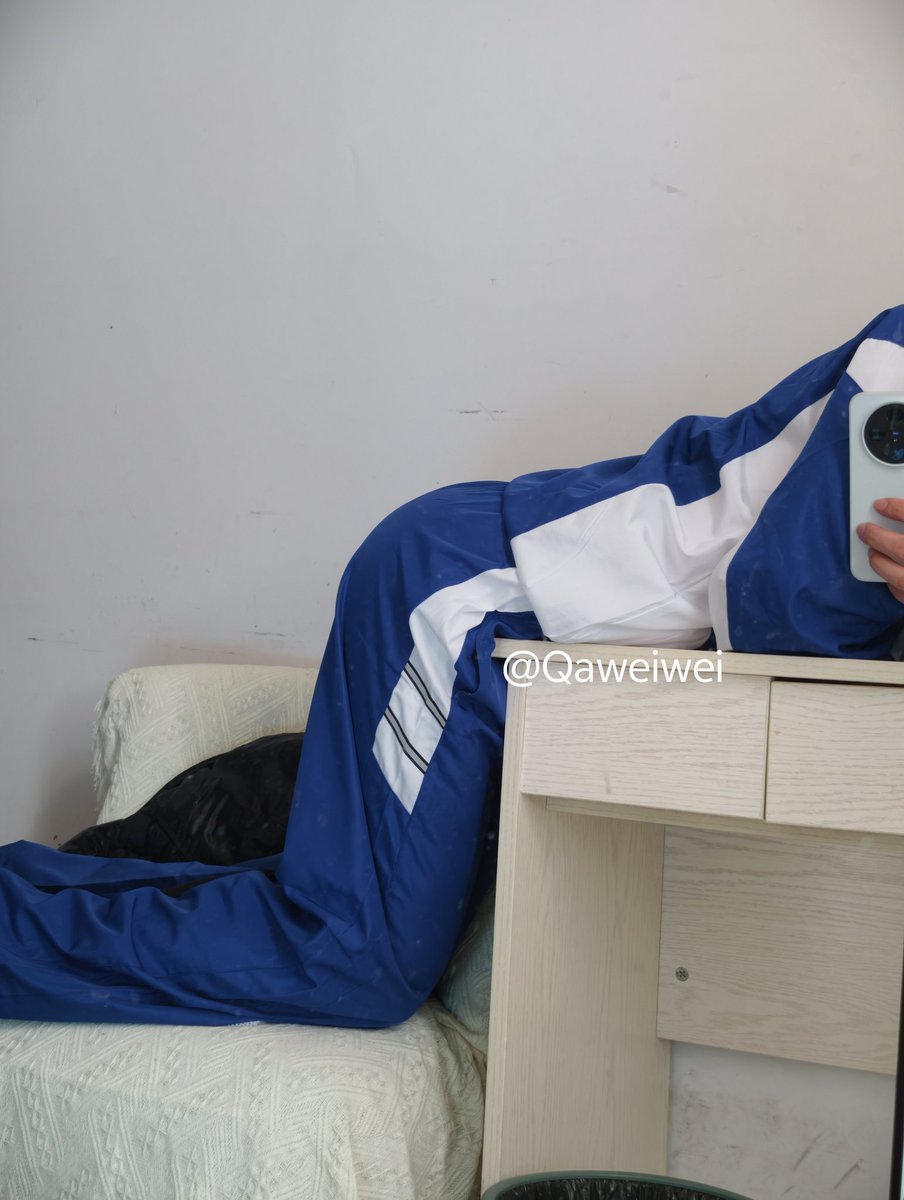 保安校服撸 tweet media