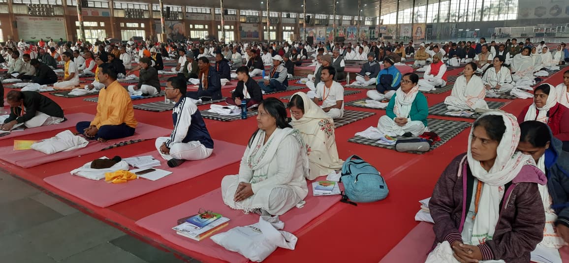 5 - 9 दिसंबर 2025 मुख्य योग शिक्षक प्रशिक्षण शिविर में गोवा, मध्य प्रदेश, गुजरात, राजस्थान, महाराष्ट्र, मुंबई से आए हुए प्रतिभागियों को सोशल मीडिया सम्बन्धित षड्यंत्र के बारे में महत्वपूर्ण जानकारी देते हुए आदरणीय भाई राकेश जी, मुख्य केन्द्रीय प्रभारी #BharatSwabhiman  #patanjali