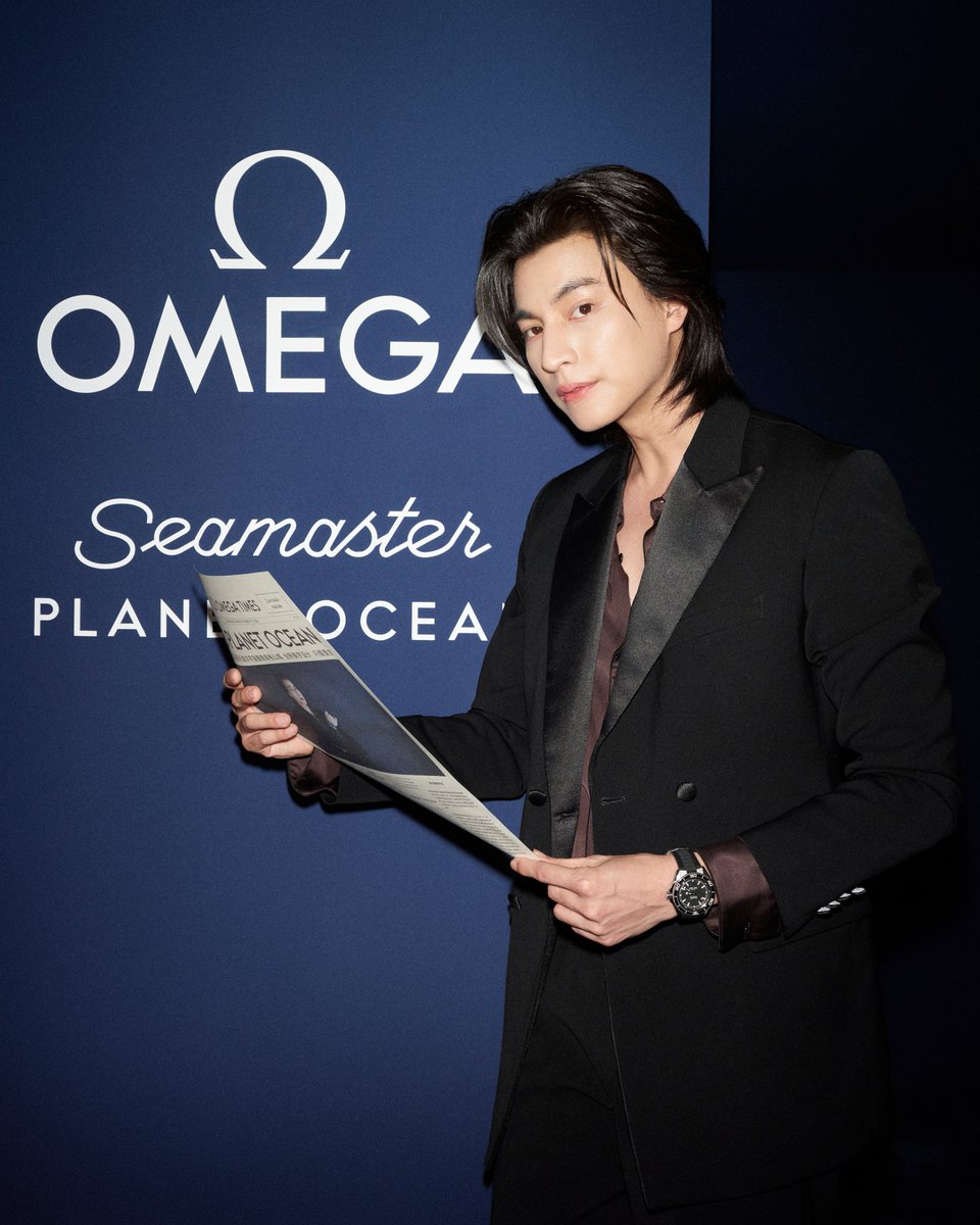 The Planet Ocean wave meets #GulfKanawut in Chongqing for another special moment. 
#OMEGA #PlanetOcean #OMEGAThailand 
#GulfxOMEGA 
#CentralPhuket

Explore more information &amp; photos 🔗 centralphuket.com/s/79ba5688 

Discover more at OMEGA
📍Fl. 1, Central Phuket