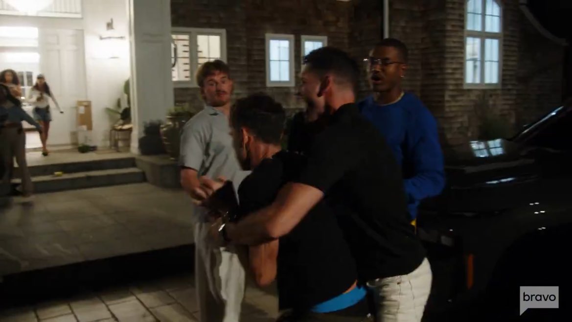 The fact the #summerhouse cast has returned to throwing down in the Hamptons tells me WE R SO BACK