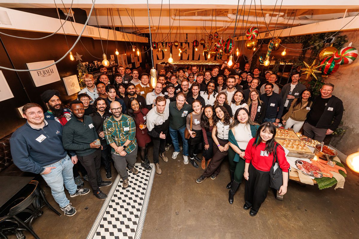 MaxMusing's tweet image. Holiday party with the YC fam 🧡