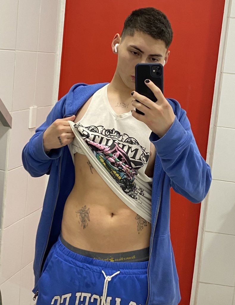 xxeduu 🕯️ tweet media