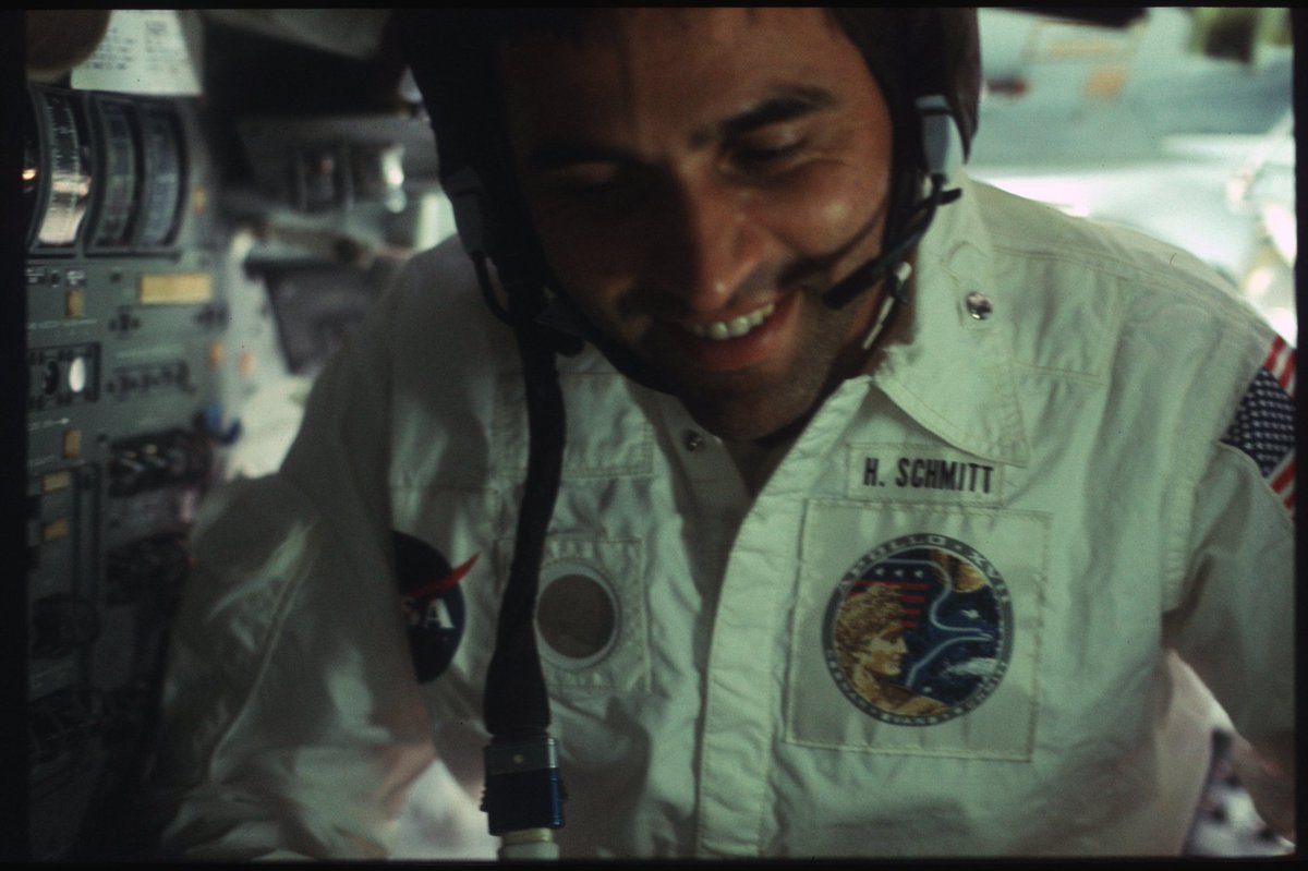 contactlight69's tweet photo. #Apollo17, the last men on the way to the Moon, December 8, 1972

https://t.co/c3jCbUQFcO 
https://t.co/38OK3ZphGJ https://t.co/tZhcrZfzGl