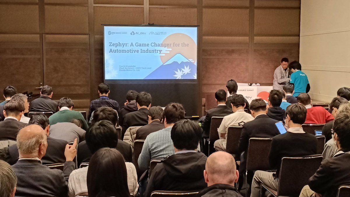 misoji_engineer's tweet image. zephyrセッション3番手のHONDAさんです。すげー人です
#OSSJ #OSSummit