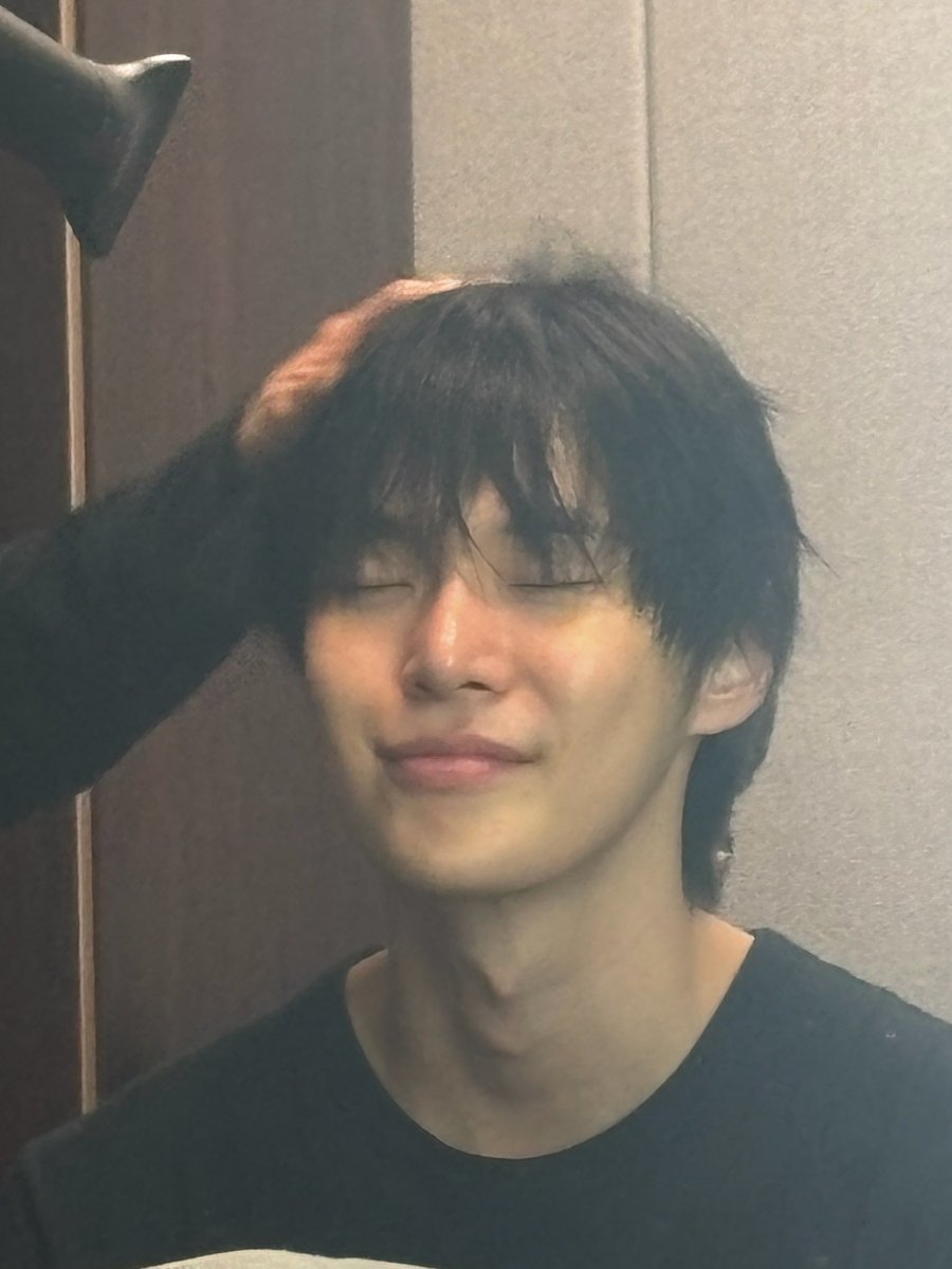 ꒰ঌ dont WORRY be HAHA ໒꒱ tweet media