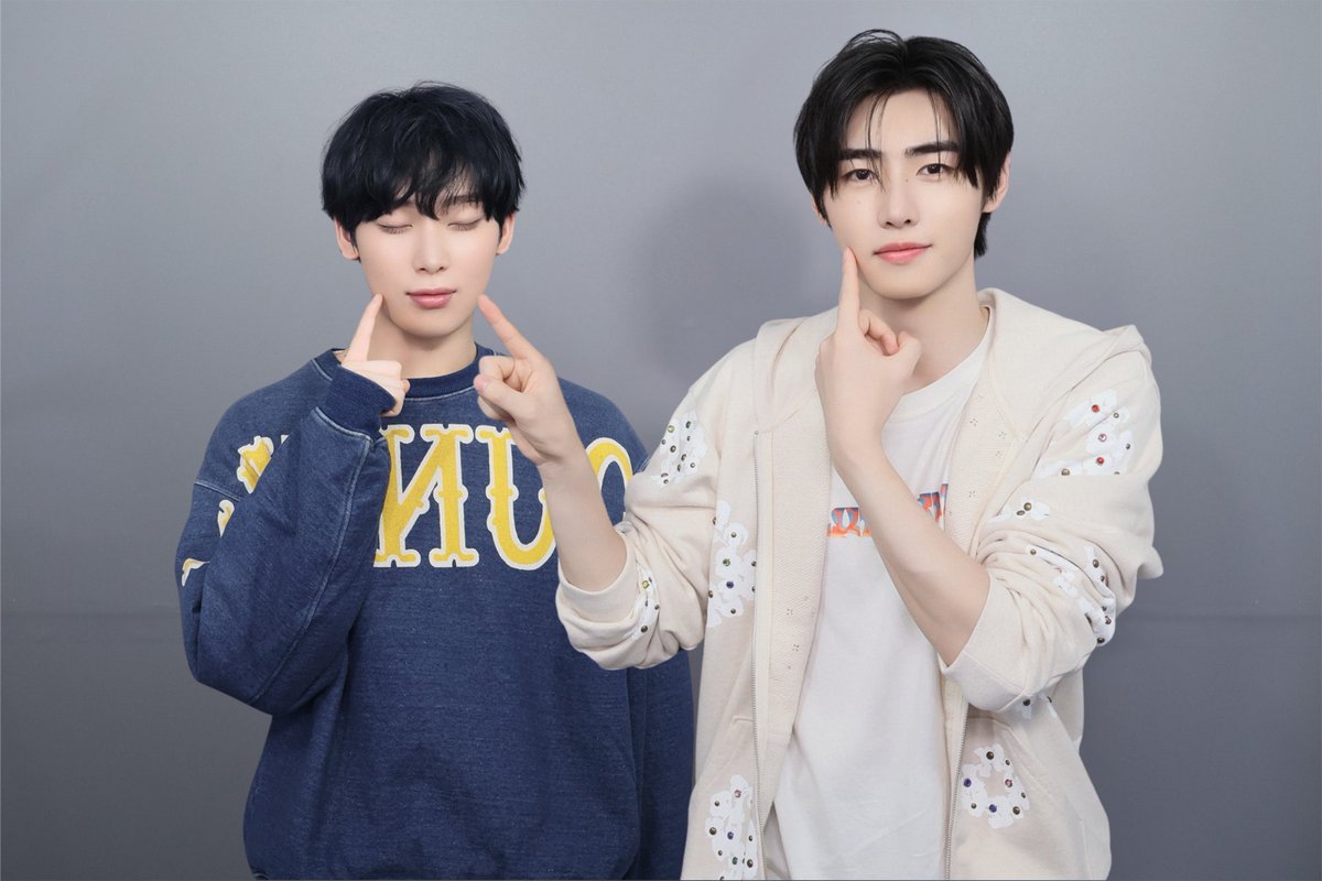 sunoui's tweet image. Happy birthday, my dearest Eiden. May this day embrace you with the same warmth you so effortlessly bring into my life. You are my quiet miracle in the snow, and I am endlessly grateful for you. 🖤