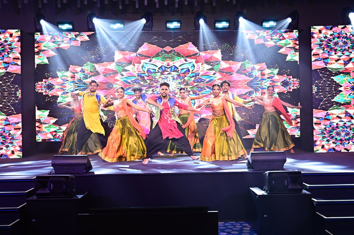 tourismlk's tweet photo. #SriLankaIsReady! 🇱🇰✈️
We proudly welcomed 407 guests from SUD Life India to Colombo, showcasing that Sri Lanka is fully ready for international travellers, corporate groups, and MICE events.
#VisitSriLanka #SriLankaTourism #CorporateTravel #MICE https://t.co/kOVfSQy7x6
