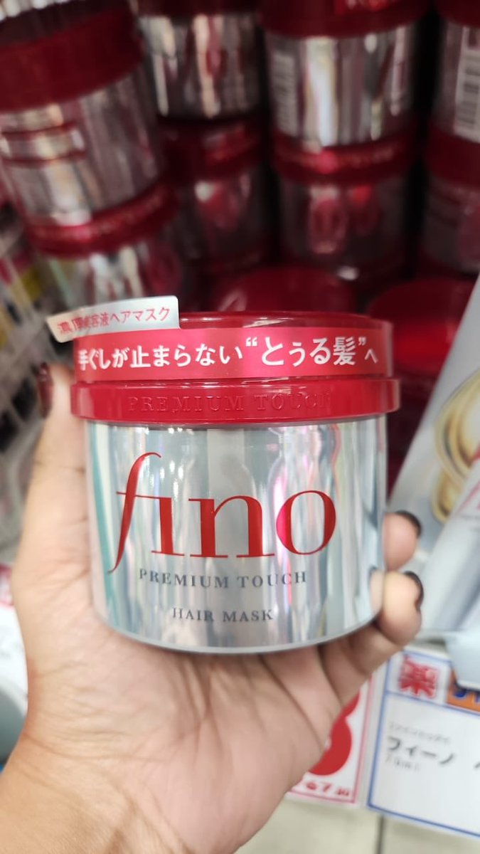 BakulTante's tweet photo. Ini best banget buat rambut kering krn diwarnain. Kalo kata kapster salon langgananku, yg made in indo dan made in japan beda isinya.

Harganya 170rb ajah https://t.co/OziJe3X5Bi