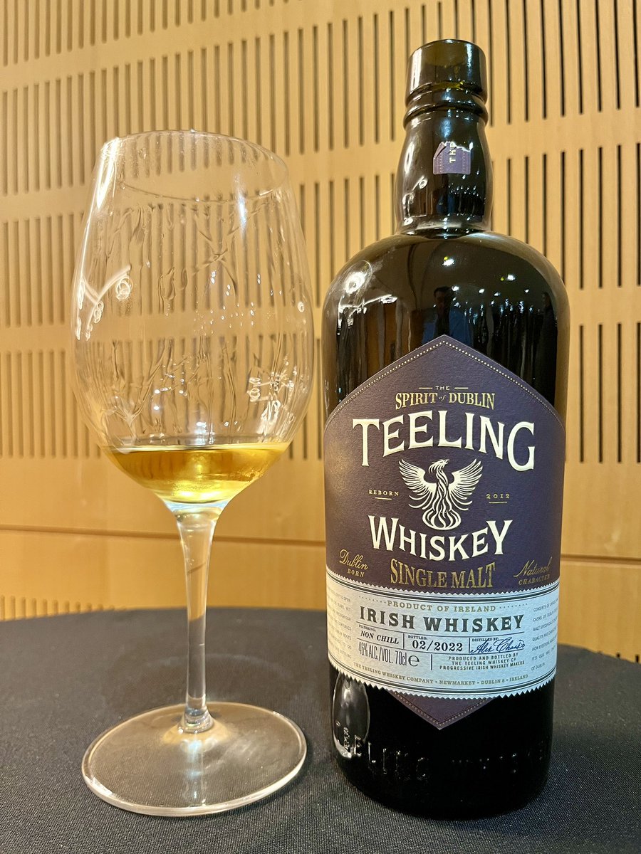 Teeling Single Malt
Irish Whiskey
(Dublin - Ireland)
31 Janeiro 2025

Intense golden color. On the nose, fresh and tropical fruits, honey, vanilla and spices. Creamy and balanced texture in the mouth, dried fruits, honey, milk chocolate and warm spices. Medium to long finish.