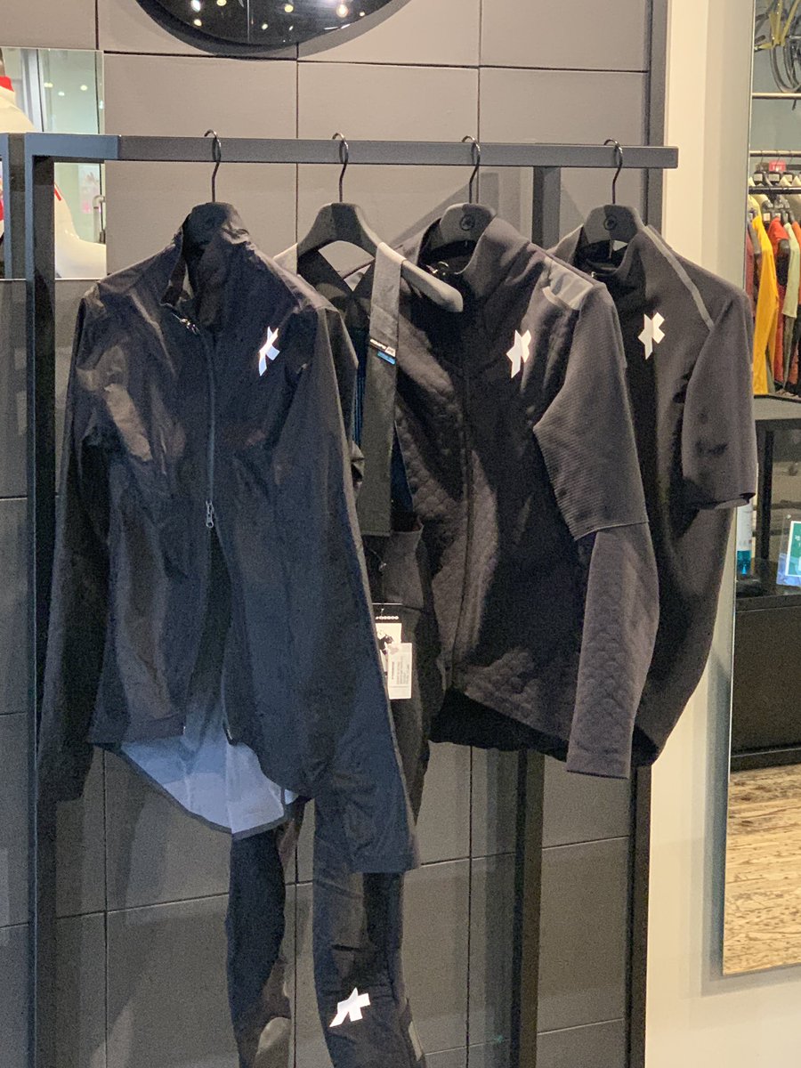 ASSOS PROSHOP TOKYO tweet media