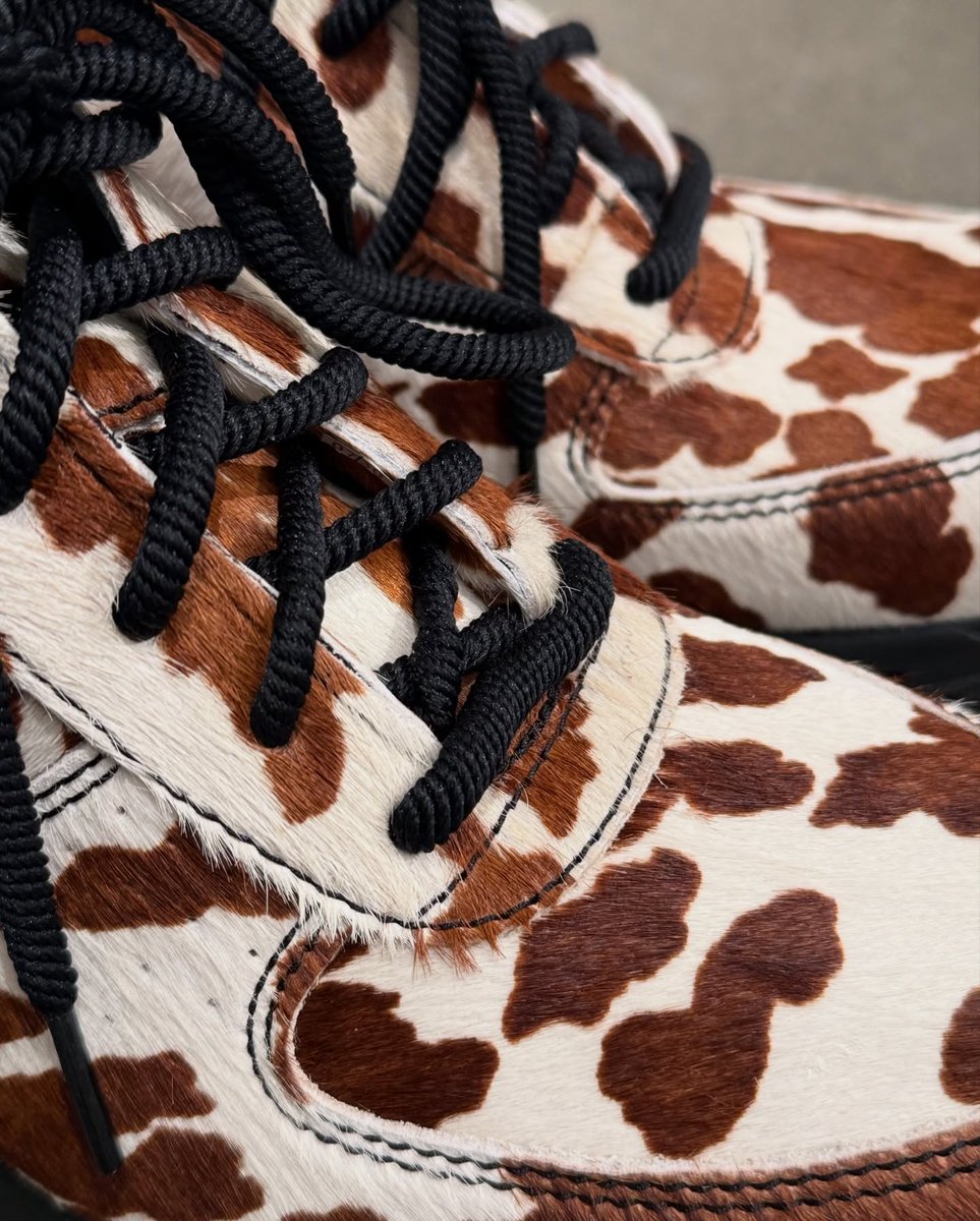 Cannot wait for these Nike Air Max Goadome to drop 🐮

Available December 11th 🤍