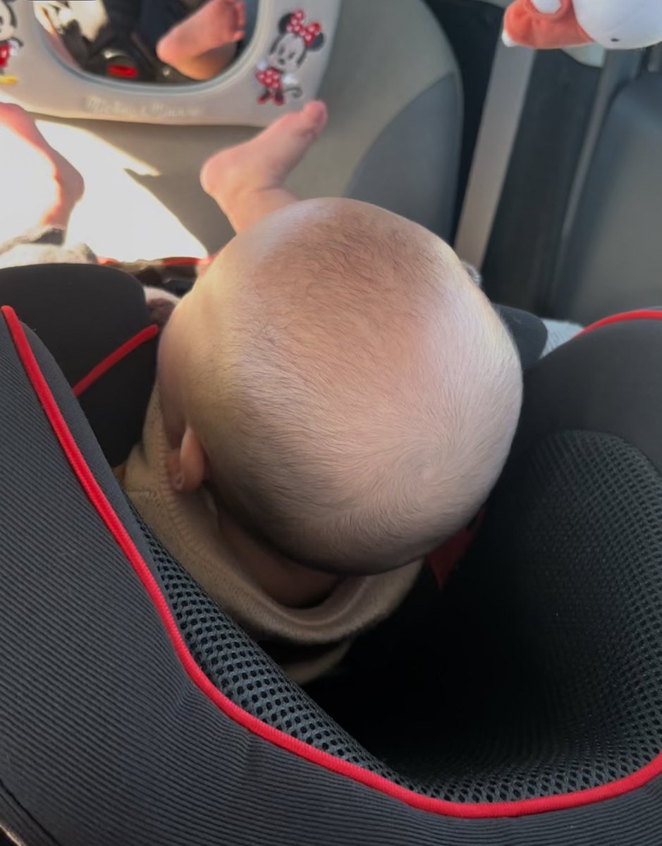 qoill8's tweet image. 薄毛ベビー vs 爆毛ベビー
異種格闘技戦開催します。

【薄毛ベビー枠】対戦よろしくお願いします。