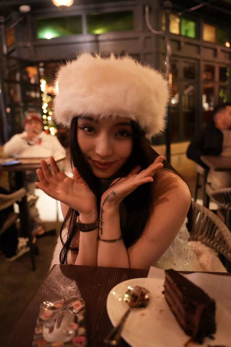 Asuka🎀 tweet media