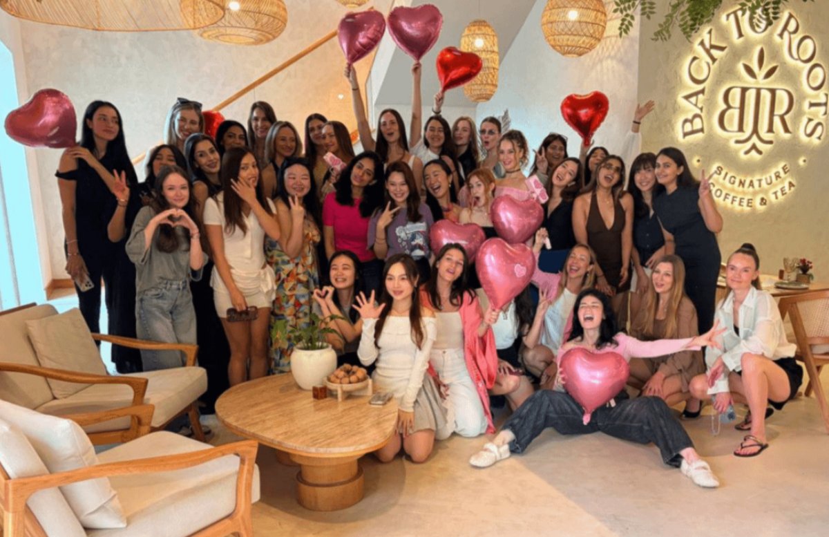 The <a href="/babesnetxyz/">Babes net 💞</a> community is a labour of love between Mood Labs and <a href="/originalcopylab/">OriginalCopy merch studio</a>

We're proud to have organised it's first meet-up, grateful to <a href="/JumperExchange/">Jumper</a> for supporting the babes

We've always had a thing for organic communities and curated events.. can't wait to