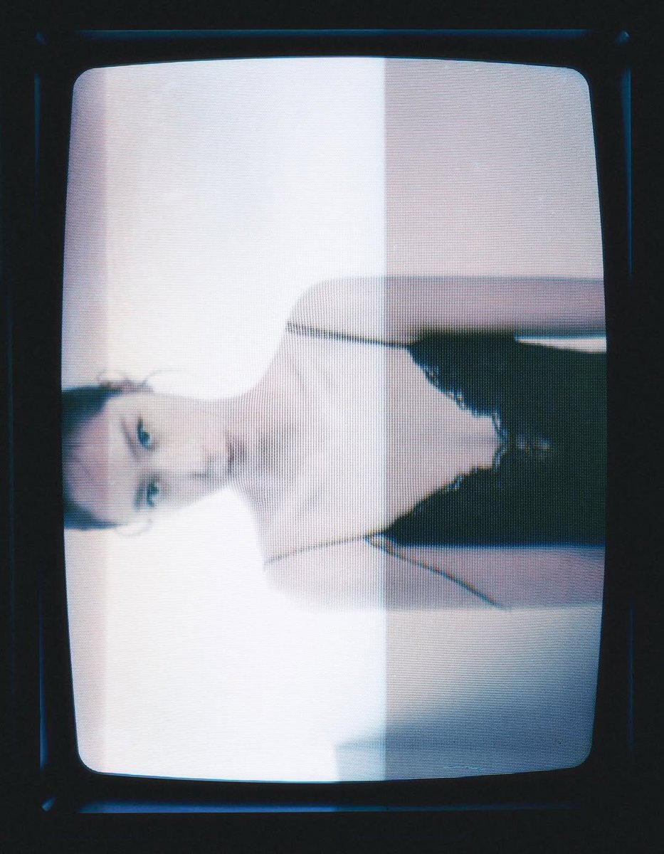 krystclass's tweet image. Krystal x Ralph Lauren x Harper's Bazaar Korea B cuts

from photographer (Songyi Yoon)