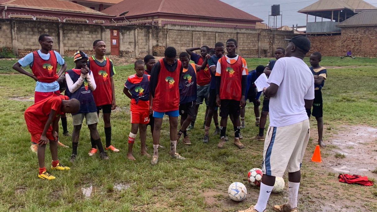 ALLIANZ SOCCER ACADEMY tweet media