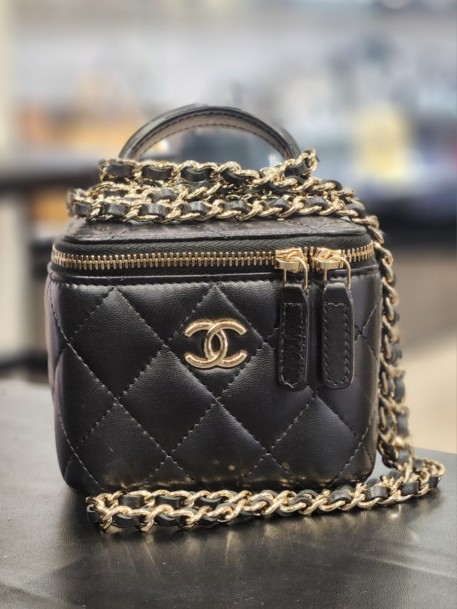 シャネル チェーンショルダーバッグ スモール バニティケース