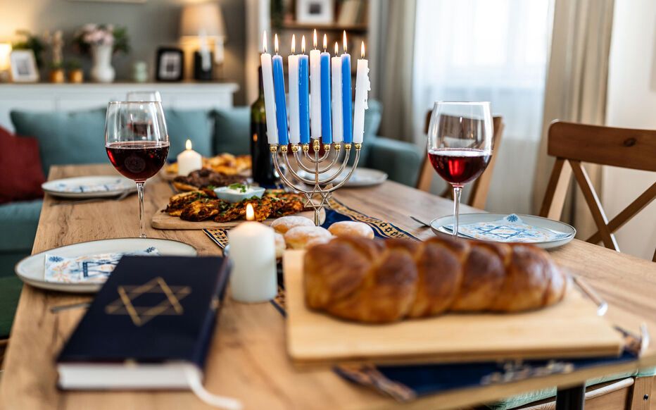 EVIL: A nanny tried to poison a Jewish family in France 🇫🇷

Leila Y., a 42-year-old Algerian woman who entered France illegally, was hired two months ago as a nanny in a Paris suburb using a fake Belgian ID.

This antisemitic woman is now on trial for poisoning the food and