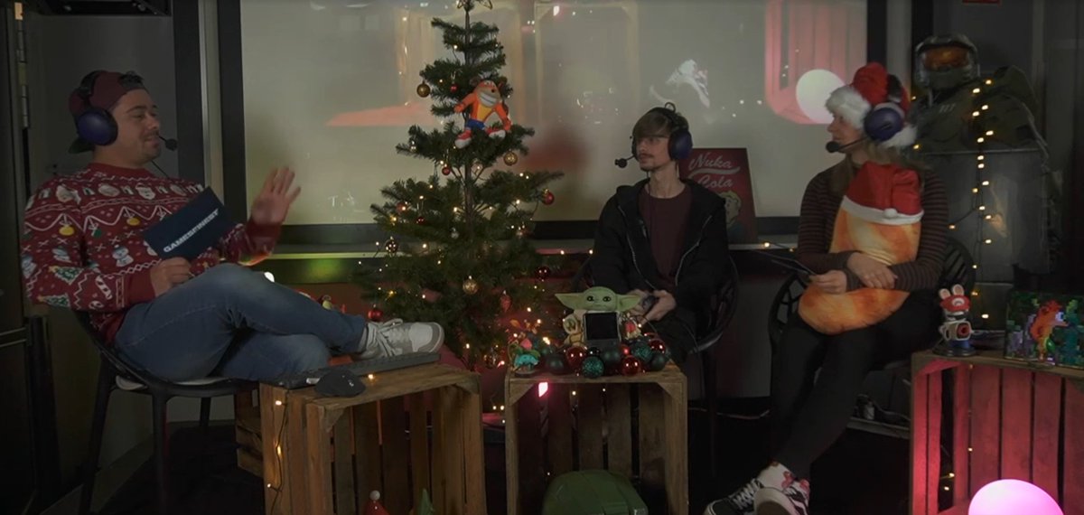 CoreSproutGames's tweet image. Eremento got presented on a small indie convention yesterday.

I talked a bit about the game in general, what the plans are, what the future might hold and about the challenges of making a physical card game