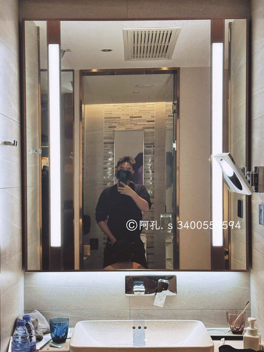 元宝🐶很棒 一晚上4泡圣水 也是喝满足了🦶