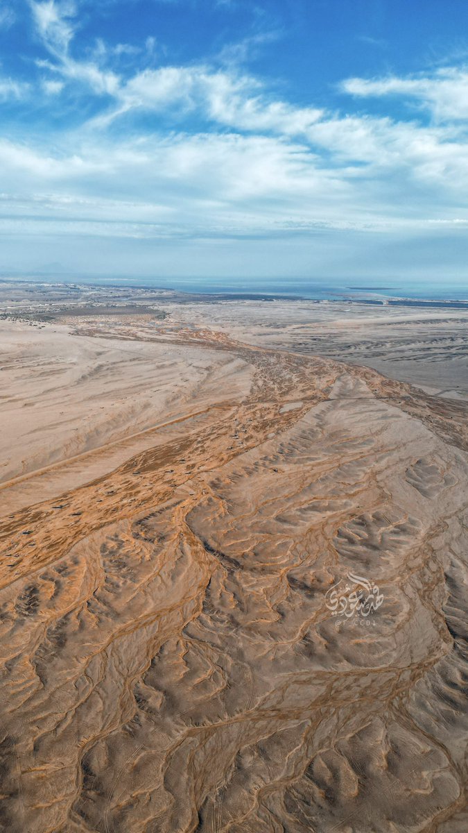 امطار الخير على #البدع 
يوم السبت 6 #ديسمبر 2025 ⛈️⚡️
جرت الاوديه في المنطقه من كل اتجاه 🤩

#تبوك 
#السعوديه
#الامطار