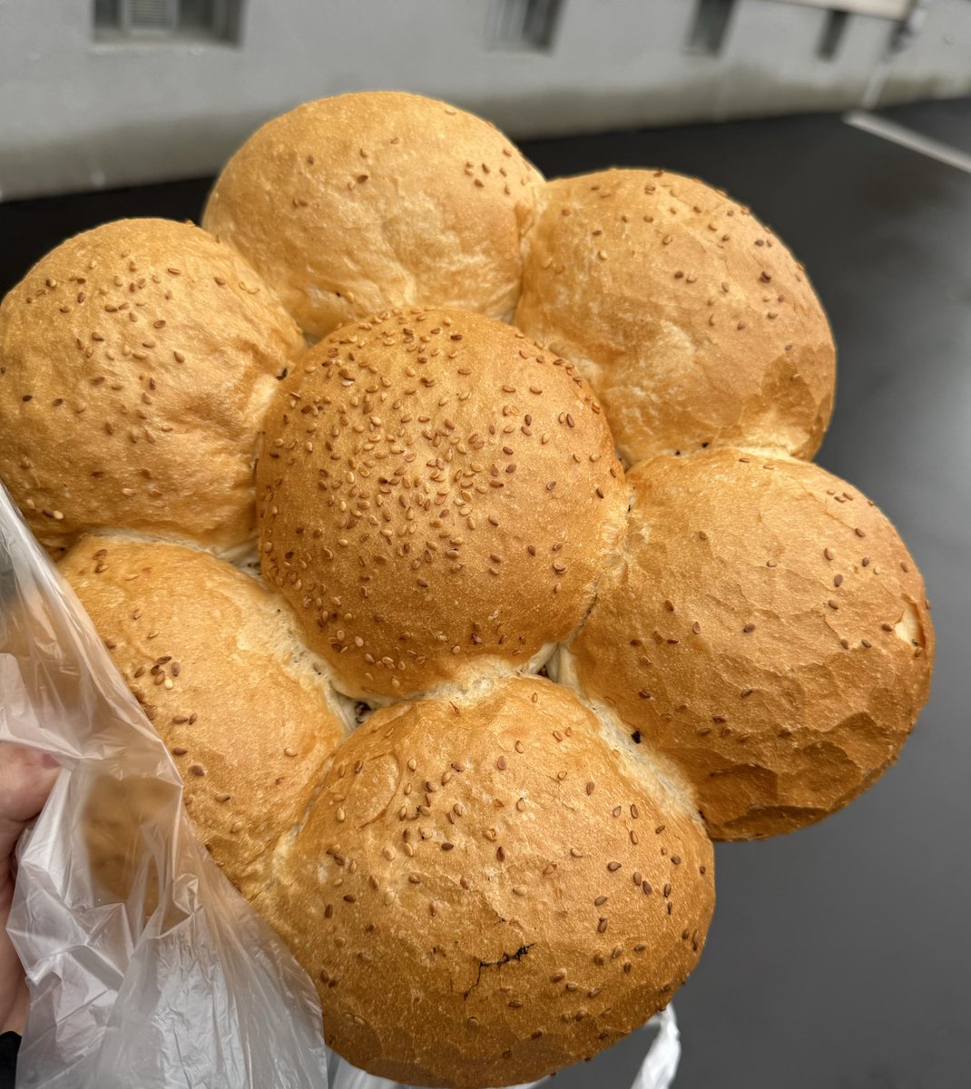 Kayınvalideme çiçek aldım, var mı benim gibi gelin 🌷