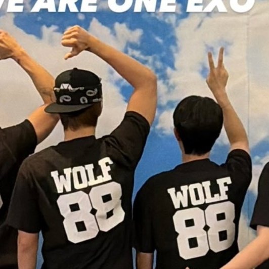 kaisknot's tweet photo. crying https://t.co/vs7zeaZxbb