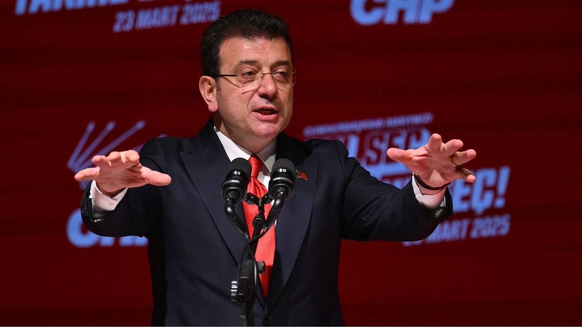Ekrem İmamoğlu: 

"Savcılık dil sınavına girmemiş diye yalan atıyor ya, iyi ki belgemi saklamışım ya. Koca savcı terfi edecek diye yalan atıyor ya."