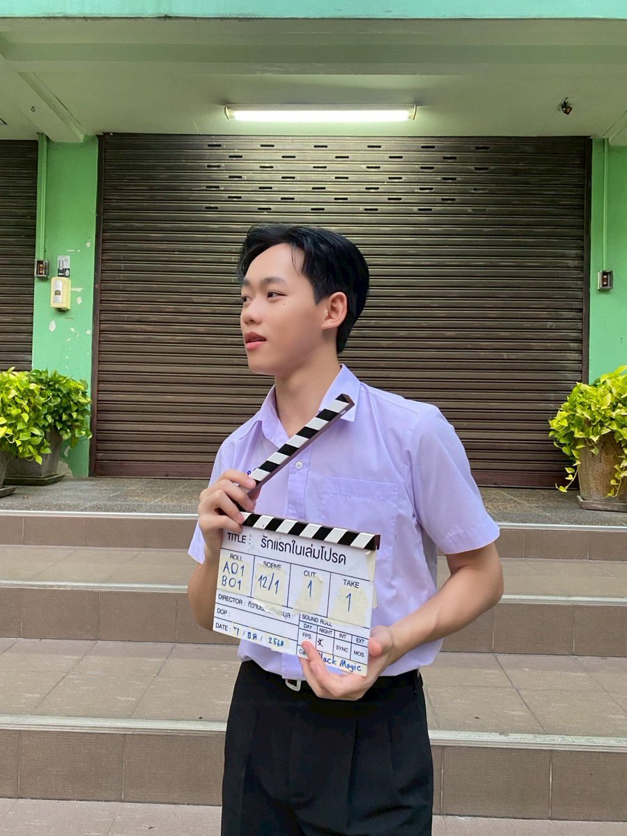 t_trick12's tweet photo. Day 1รักแรกในเล่มโปรดเร็วๆนี้ครับโอโซนพร้อมแล้ว🙌🏻😎
#รักแรกในเล่มโปรด #ChapterOfLove #SSkyEnt https://t.co/1hSA1S2SkV