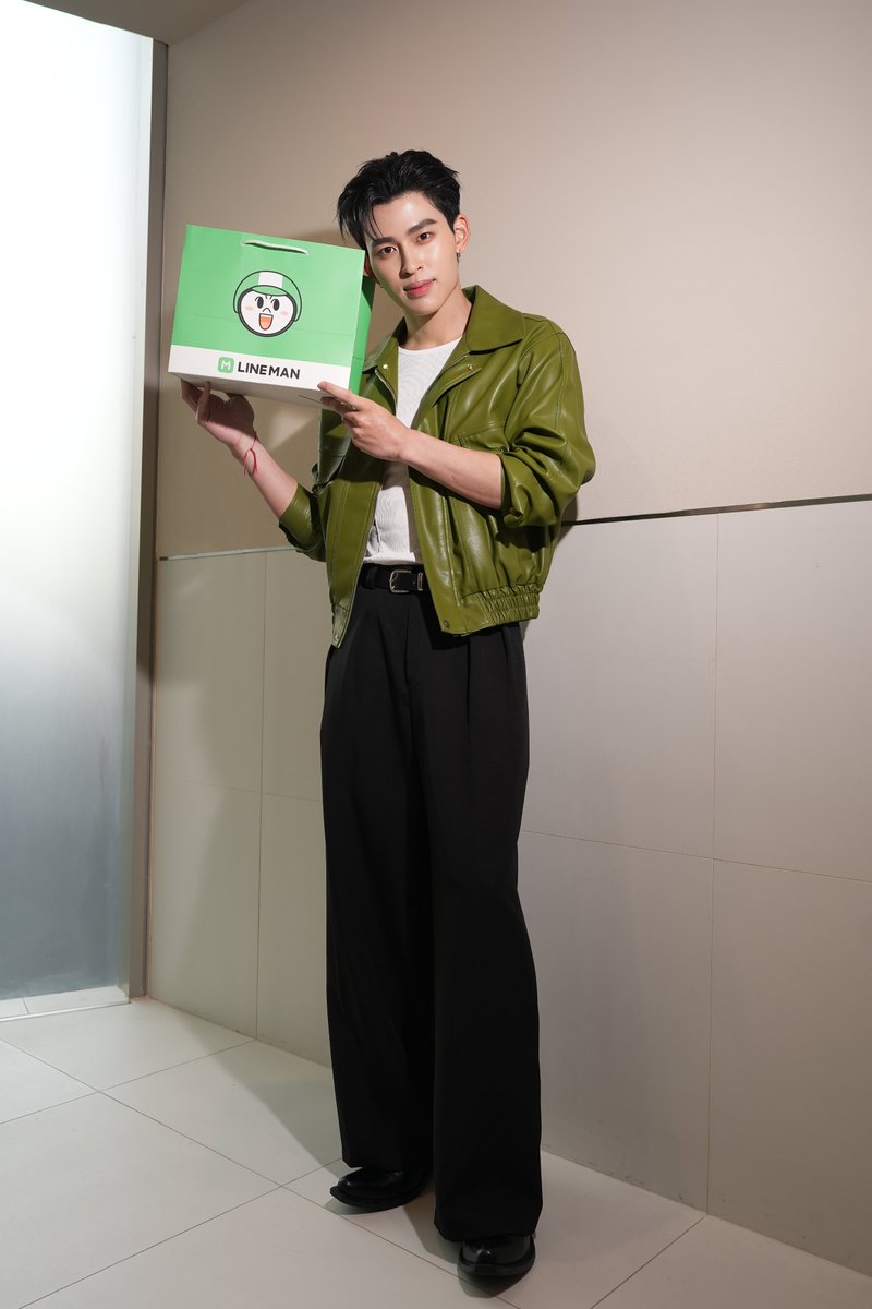 พี่มาแล้วเด็กดื้อ ใครรออยู่มาเจอกันที่ไลน์แมนไลฟ์น้าา
📲 lineman.onelink.me/1N3T/419rpi73

Pond x LINE MAN LIVE
#LINEMANถูกสุดทุกวันwithPond
#LINEMANถูกสุดทุกวัน
#LINEMANWongnaiUsersChoice

*เงื่อนไขเป็นไปตามที่ LINE MAN กำหนด ตามข้อกำหนดที่ได้มีการเผยแพร่ตามช่องทางเว็บไซต์