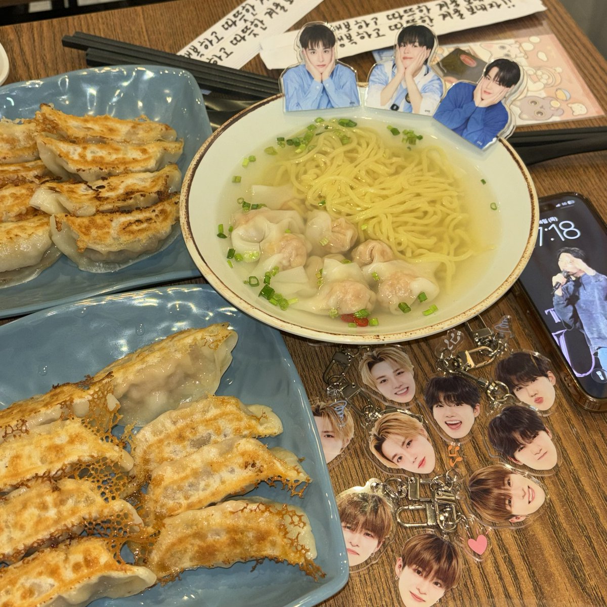 또직이 tweet media