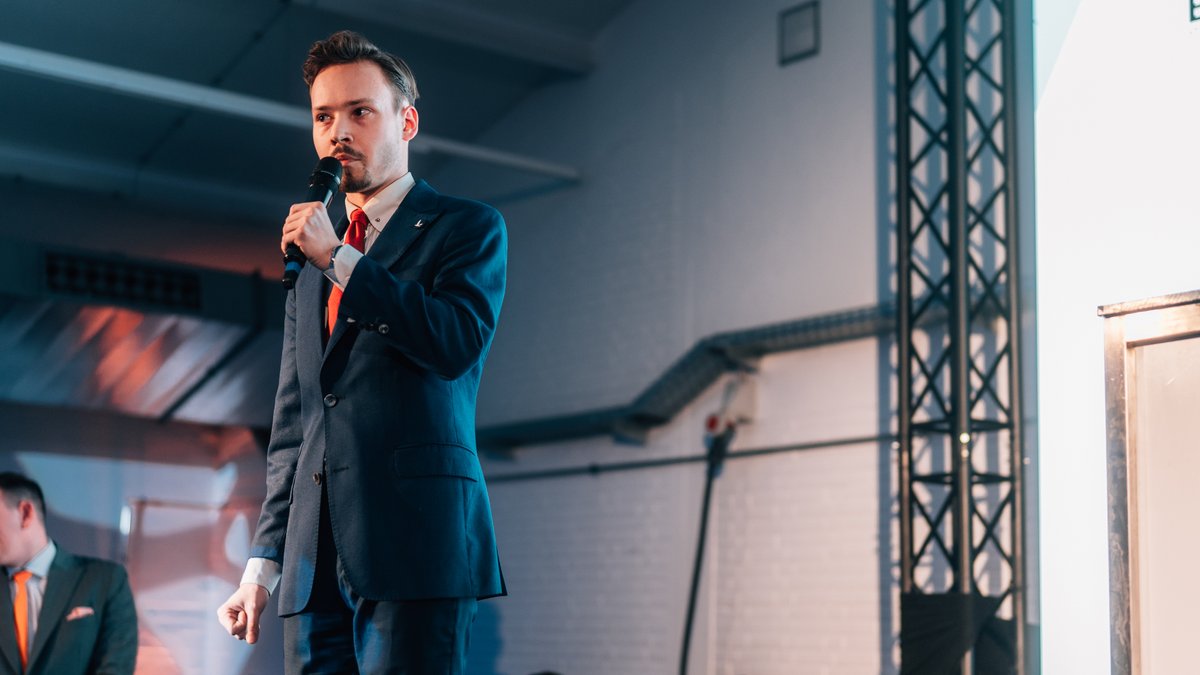 ESN Party tweet media