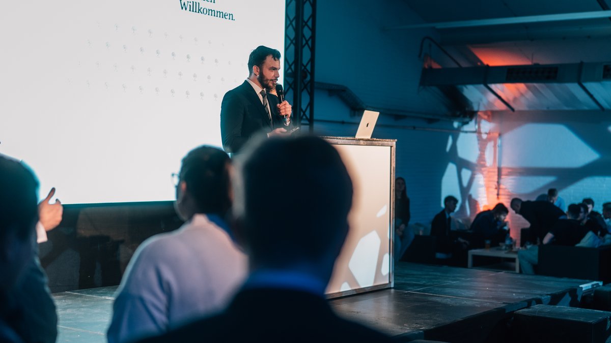 ESN Party tweet media