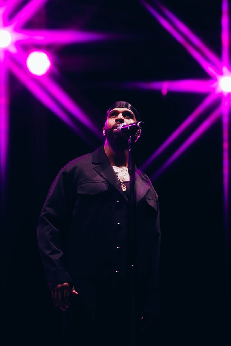 Once Upon a Time tweet media