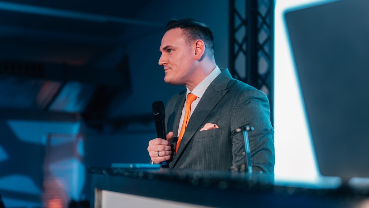 ESN Party tweet media