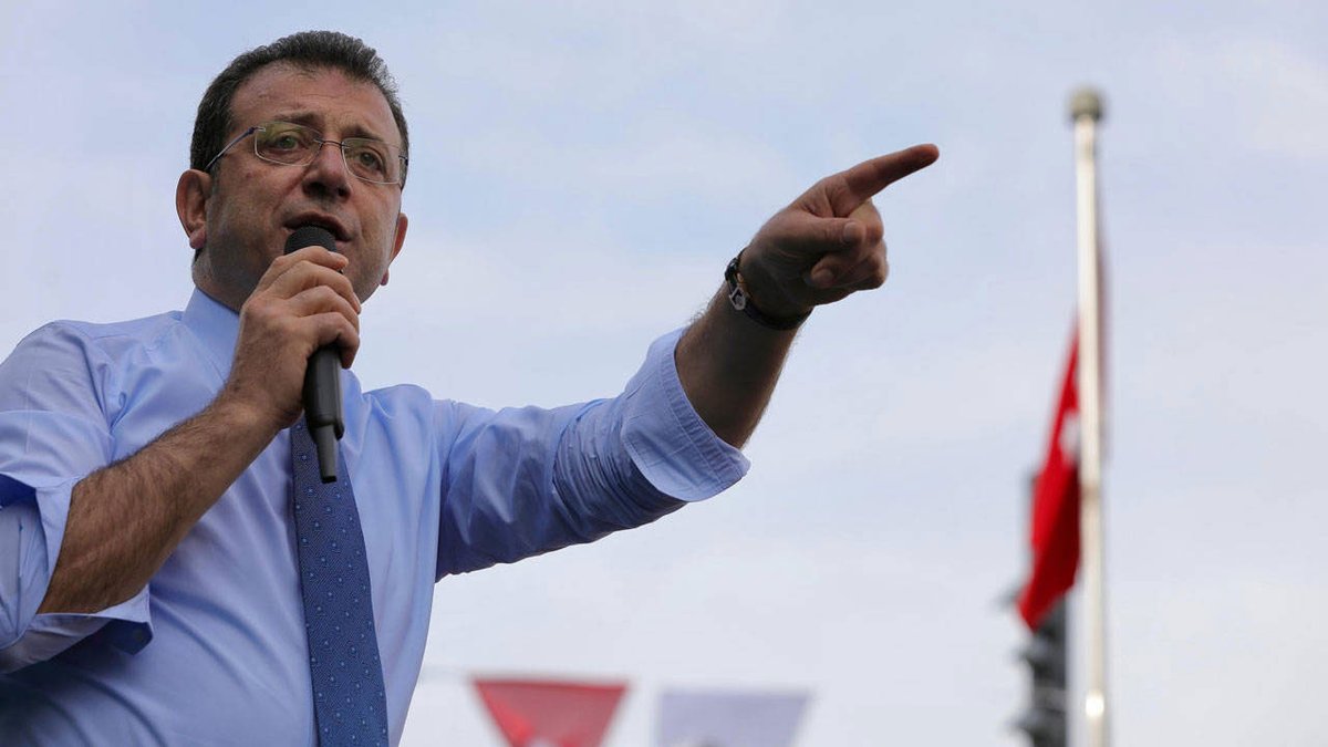 Ekrem İmamoğlu:

"Her kural ihlal ediliyor. Herkese uyarı yapıyorum. Kimse “bana bir şey olmaz” demesin. Bu canavarlaşmış sistemde herkes sırasını bekler. Dişler geçince geç kalırsınız. Tehlike altındasınız"
birgun.net/haber/ekrem-im…