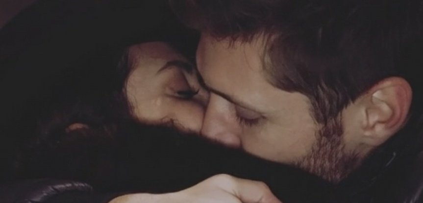 تعمقت ببنتريست وطلعتلي بس بديت استوعب انها ai💔💔💔💔