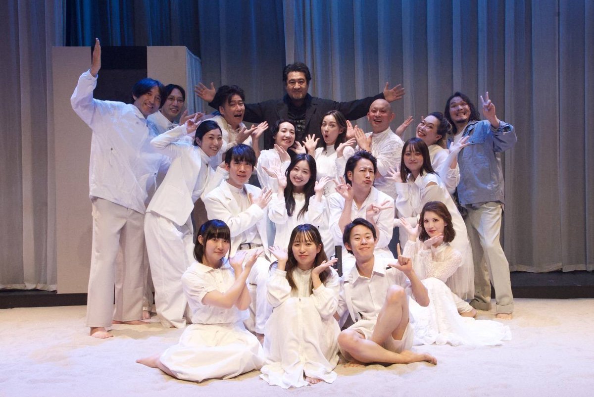 museofsoul1's tweet image. #PANGEA2025 ロビーには沢山のお花でとても華やか。ありがとうございます！
Soulの最終リハーサルに #小手伸也 さん @KOTEshinya  が来て下さりパワーを沢山いただきました！ありがとうございます♪
本日8日両チーム初日幕開け！

#PANGEA