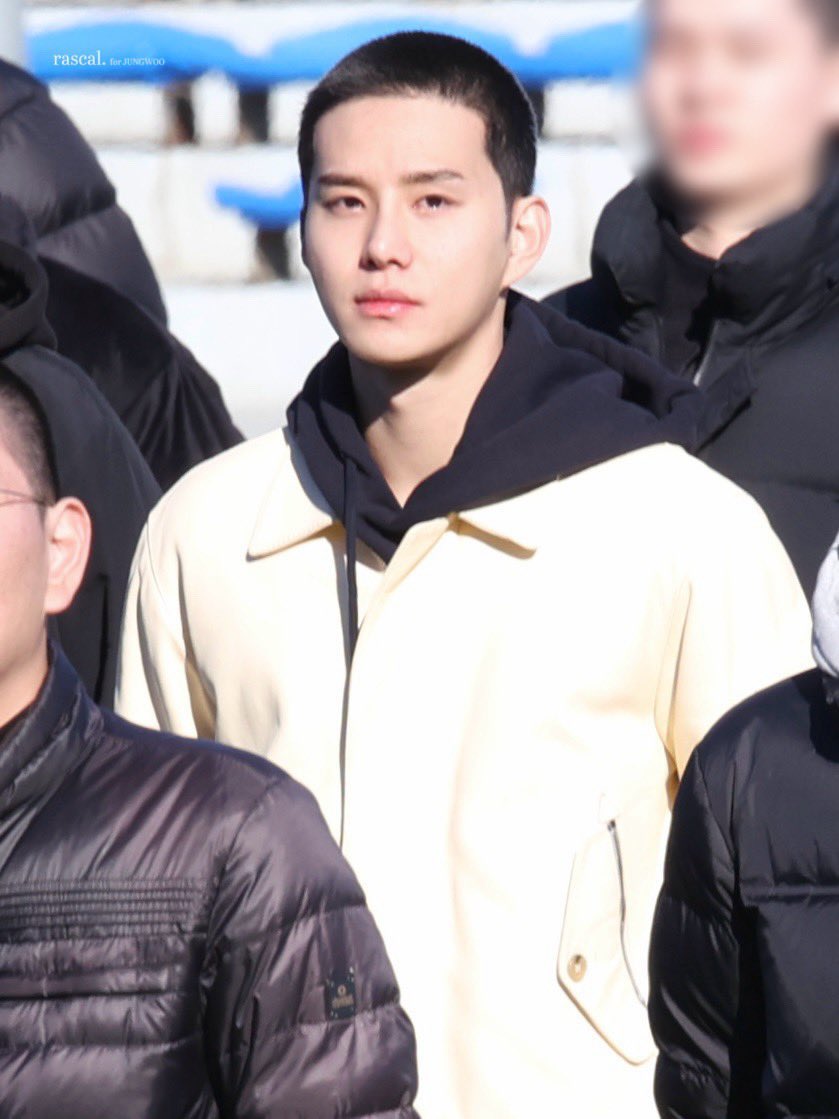 จองอูมันแงๆอ่ะ 😭😭😭😭