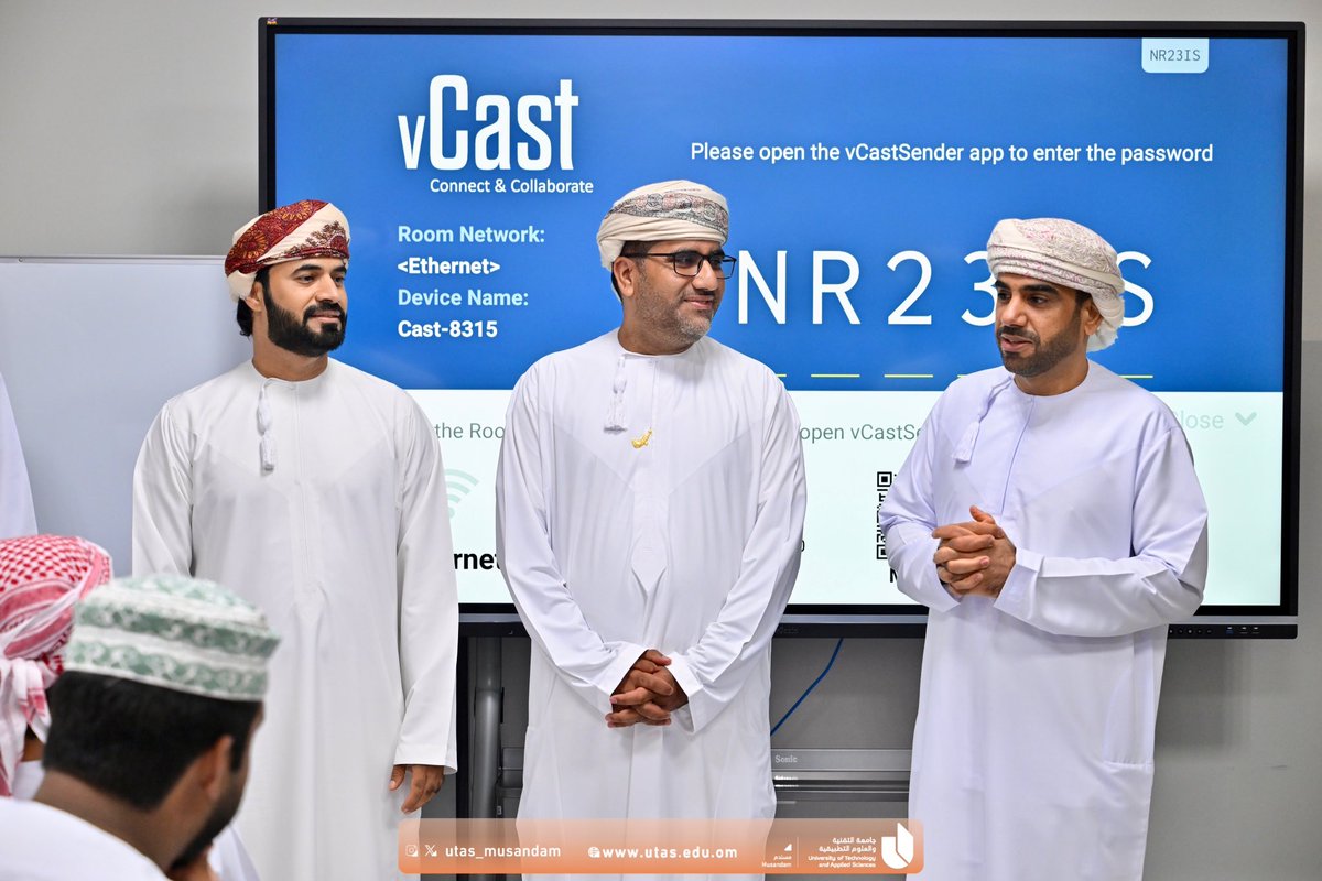 utas_musandam's tweet photo. استقبل فرع الجامعة بمسندم فريق السجل المهني للطلبة الذي قدّم ورشة تعريفية تهدف إلى توعية الطلبة بمفهوم السجل المهني وأهميته في المسار الأكاديمي والمهني.

#جامعة_التقنية_والعلوم_التطبيقية_بمسندم 
#آفاق_واسعة https://t.co/bNgQyiIJyW