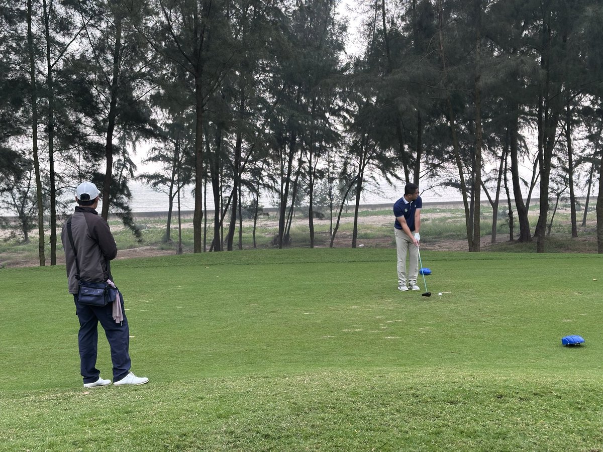 jefflequere's tweet image. Your game changes on the course. So should your lessons.

Join me for an On-Course Playing Lesson and learn to:
• Manage your game under real conditions
• Make smarter strategic decisions
• Lower your scores with confidence
#golf #greenswingacademy #vietnamgolf