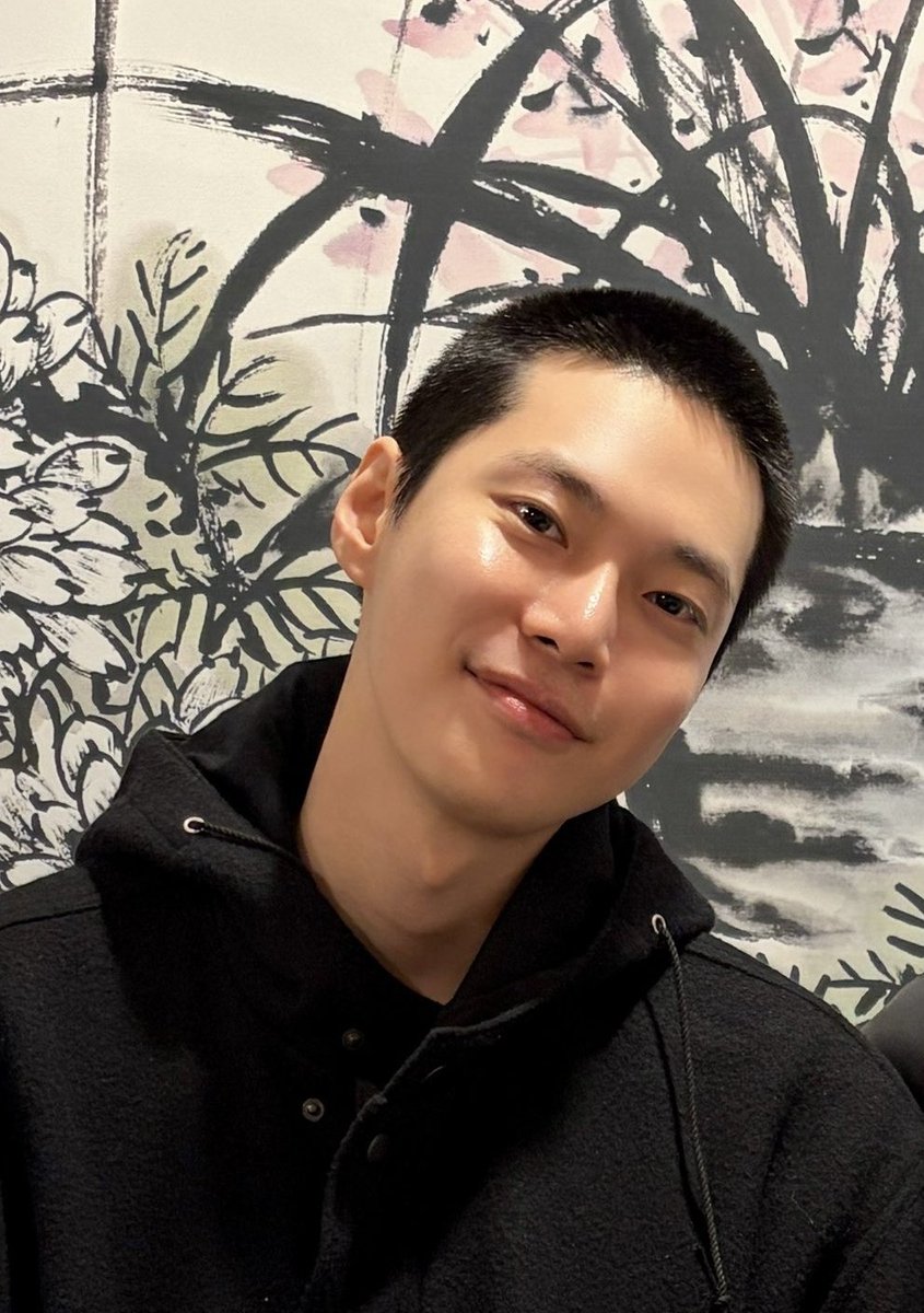 ceinnochen's tweet image. Ya Allah astaghfirullah sehat-sehat ya di barak duo botak ku @.Doyoung @.Jungwoo 😭🤍
Kembali dg sehat dan selamat, see you again 😭