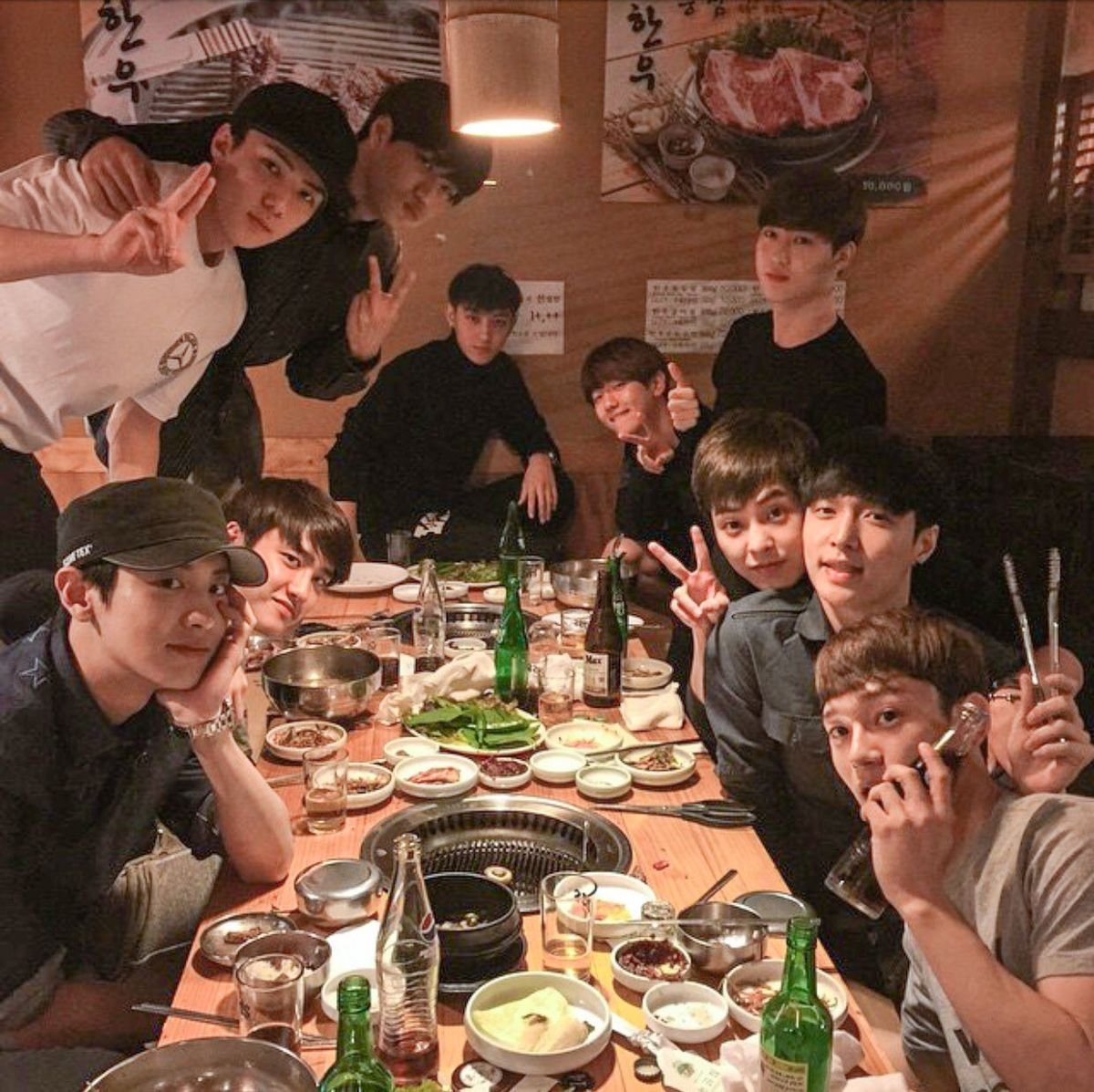 real__cha0tic's tweet image. "its just a photo why are you crying?"

the photo: