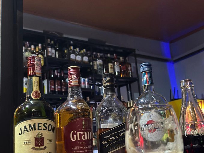 🍽️ INYENYERI Resort We Deliver As You Order. 🚗
From hot meals to sweet treats and refreshing drinks , get everything you love, delivered fast and safely.🤗

✅ Coffee ☕  
✅ Cakes &amp; Pastries 🎂  
✅ Chicken &amp; Chips 🍗🍟  
✅ Bread &amp; Baked Goods 🍞  
✅ Fish &amp; More 🐟  
✅